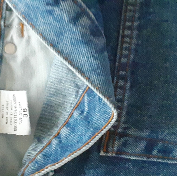 Men's jean shorts, like new condition - Picture 3 of 3
